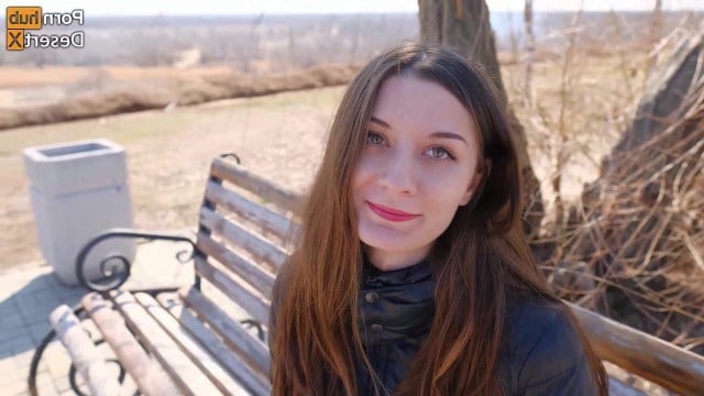 Пикапер закадрил симпатичную девчонку и развел на публичный секс